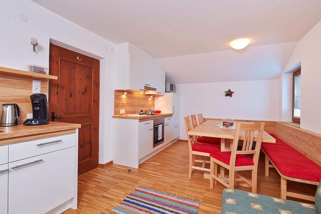 Apartamento Am Sonnhof Längenfeld Habitación foto